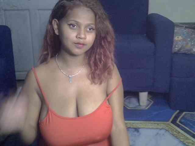 Bellalabelle webcam