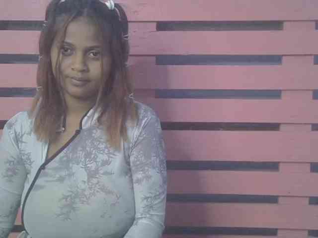 Bellalabelle webcam