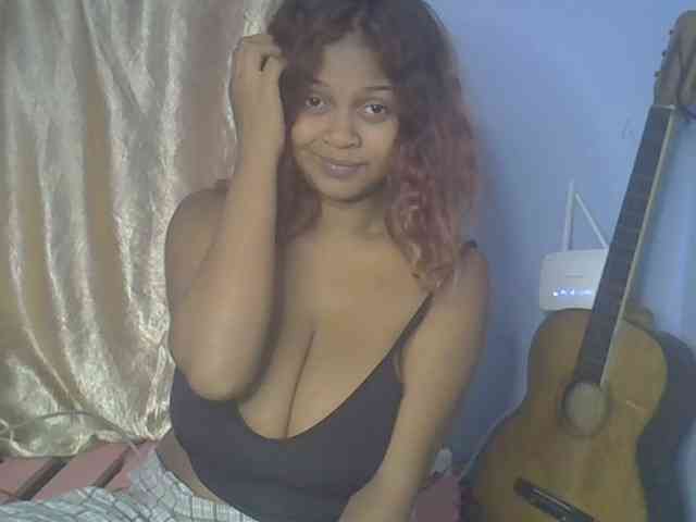 Bellalabelle webcam