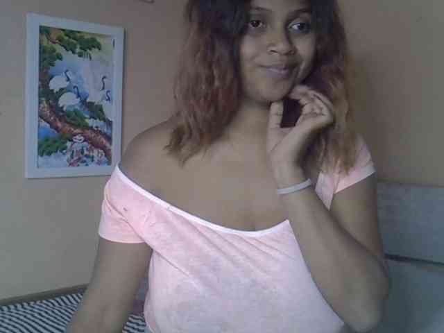 Bellalabelle webcam