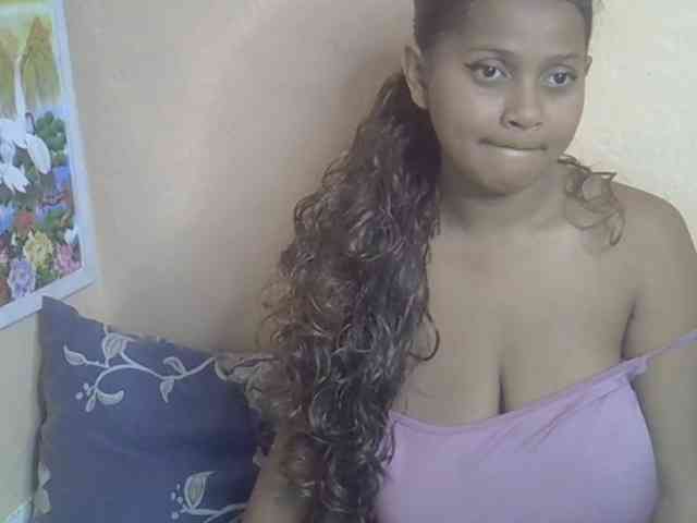 Bellalabelle webcam