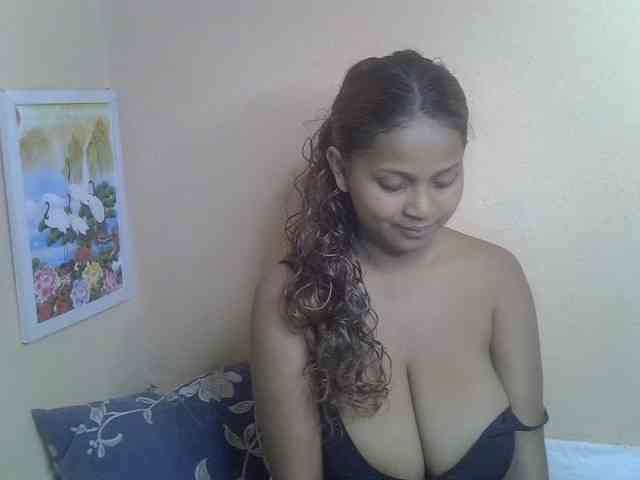 Bellalabelle webcam