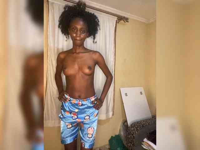 Petite-pretty webcam