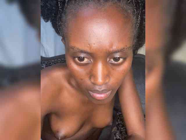 Petite-pretty webcam