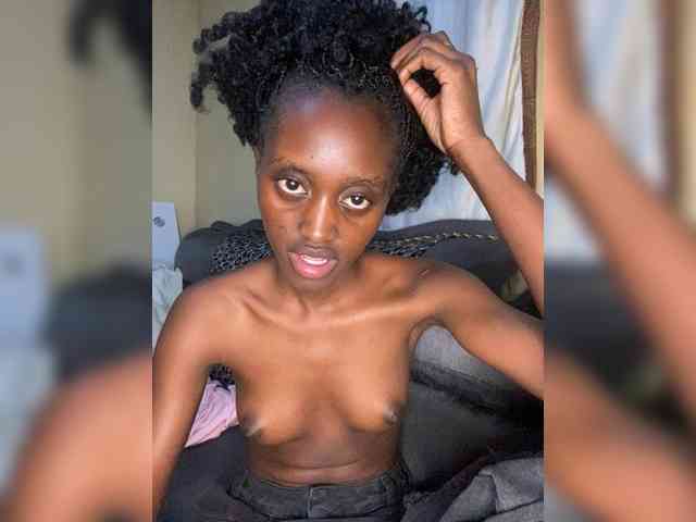 Petite-pretty webcam