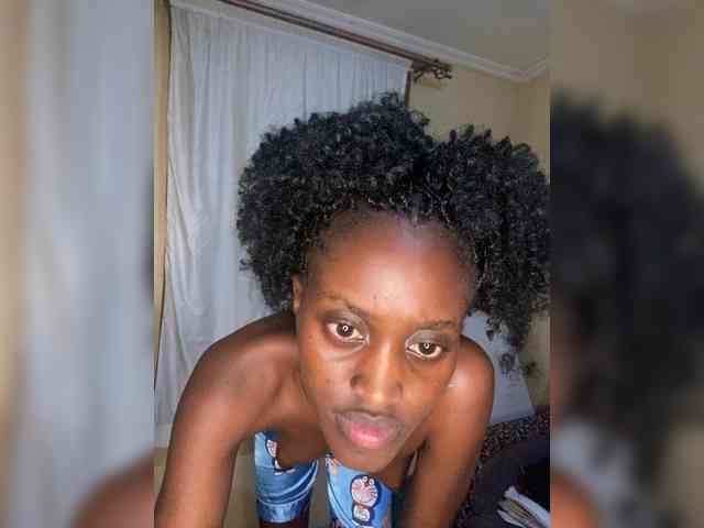 Petite-pretty webcam