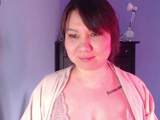 Albina-SeXXXova's BongaCams show and profile