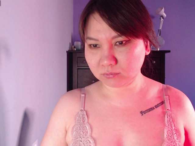 Albina-SeXXXova's BongaCams show and profile