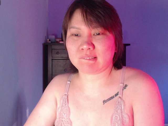 Albina-SeXXXova's BongaCams show and profile