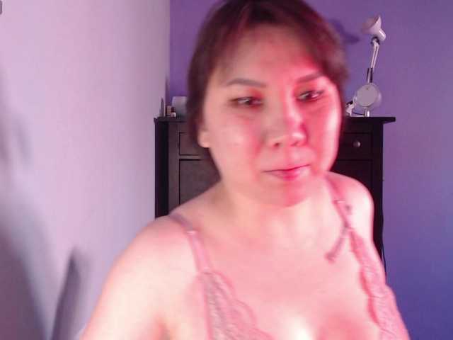 Albina-SeXXXova's BongaCams show and profile