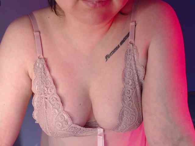 Albina-SeXXXova webcam