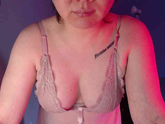 Albina-SeXXXova webcam