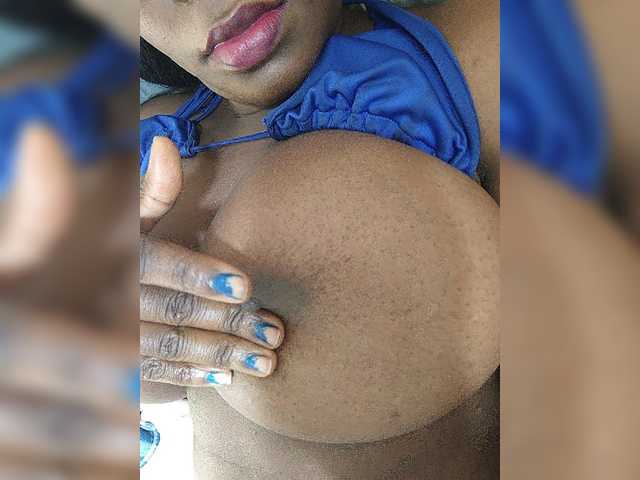 Pamelita221 Live Cam on BongaCams