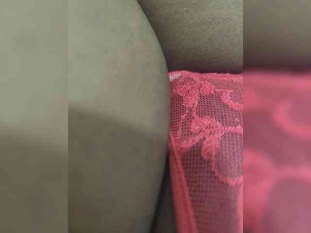 Pamelita221 webcam
