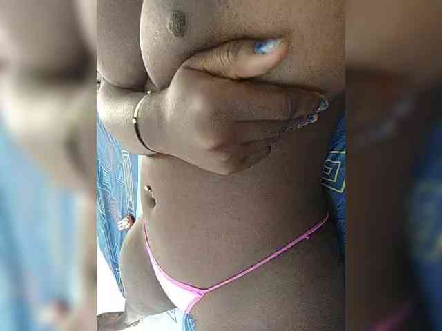 Pamelita221 webcam