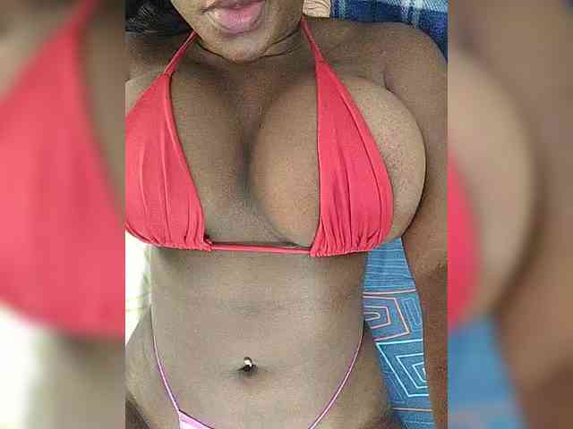 Pamelita221 webcam