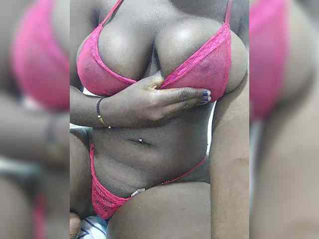 Pamelita221 webcam