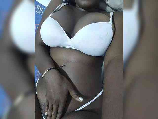 Pamelita221 webcam