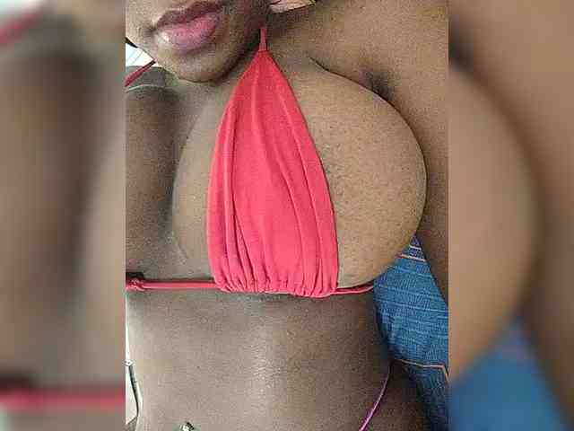 Pamelita221 webcam