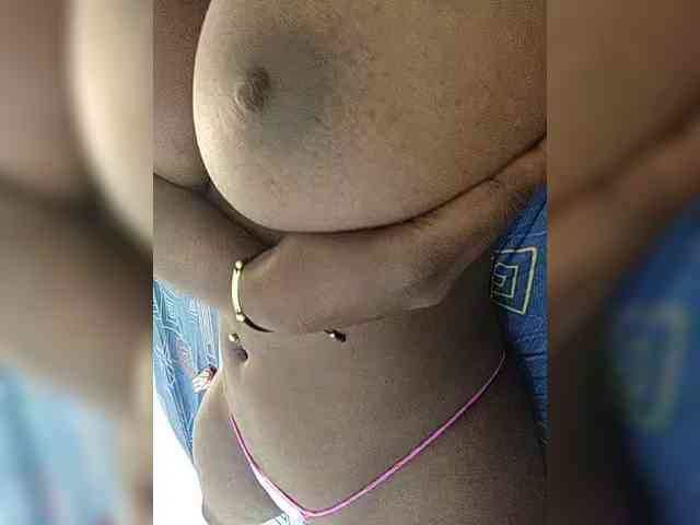 Pamelita221 webcam