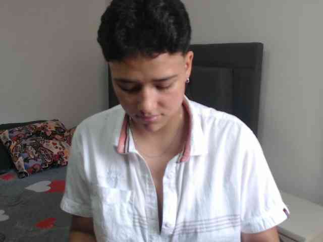 Blaketaylor21 webcam