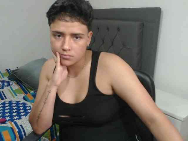 Blaketaylor21 webcam