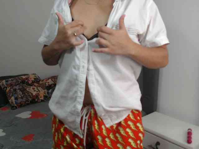 Blaketaylor21 webcam