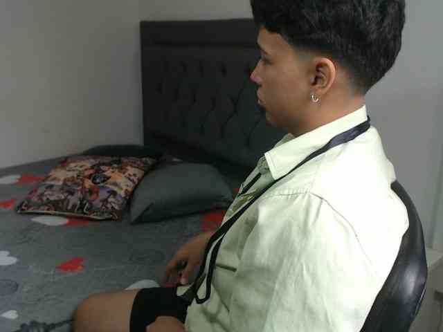 Blaketaylor21 webcam