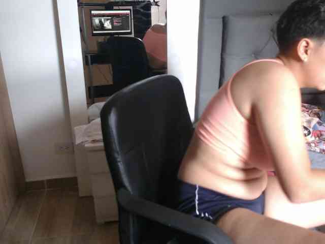 Blaketaylor21 webcam