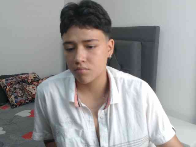 Blaketaylor21 webcam