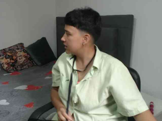 Blaketaylor21 webcam