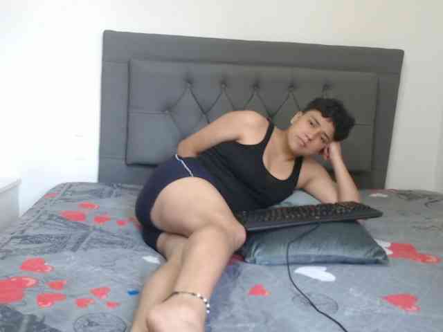 Blaketaylor21 webcam