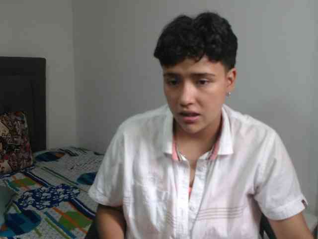 Blaketaylor21 webcam