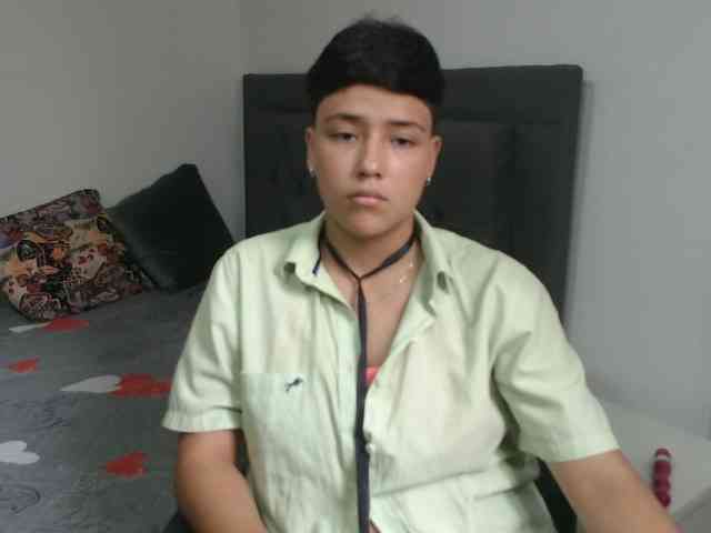 Blaketaylor21 webcam