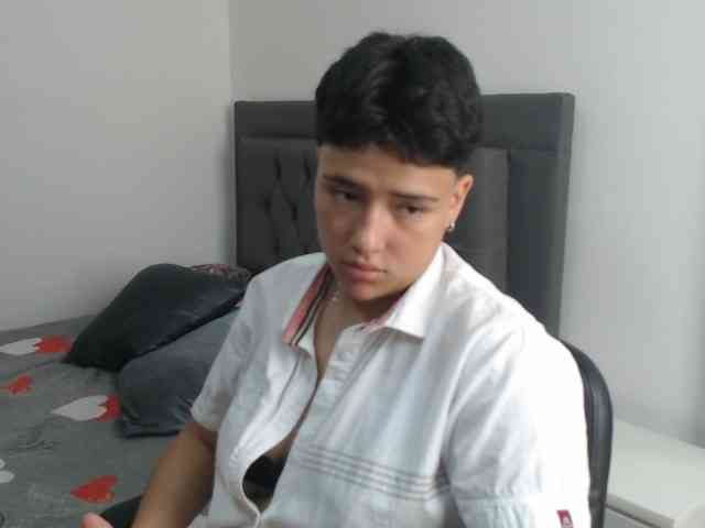 Blaketaylor21 webcam