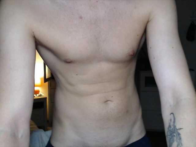 DanielYumm live webcam show