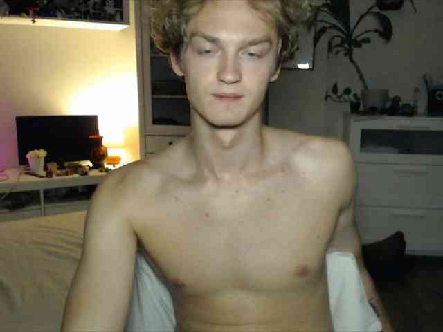 DanielYumm Sex Cam Show