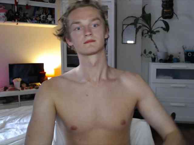 DanielYumm Sex Cam Show