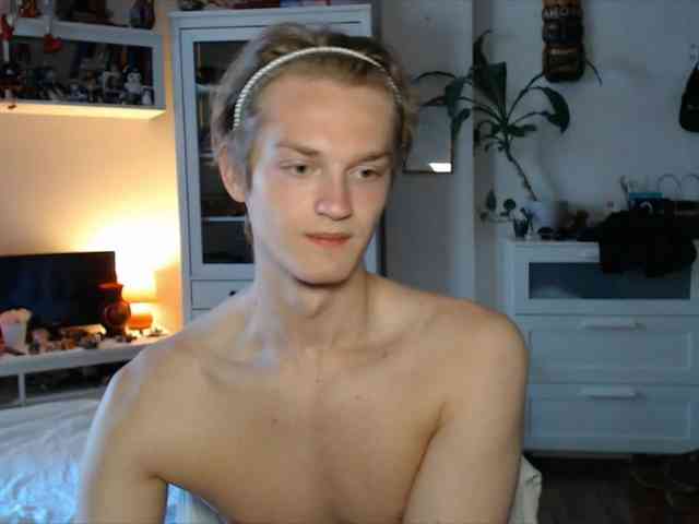 DanielYumm Sex Cam Show