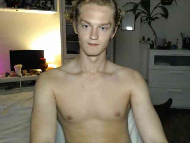 DanielYumm Sex Cam Show