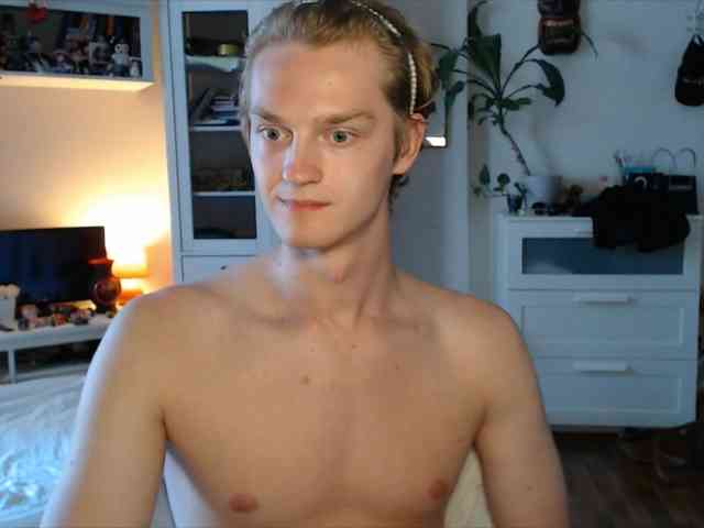 DanielYumm Sex Cam Show