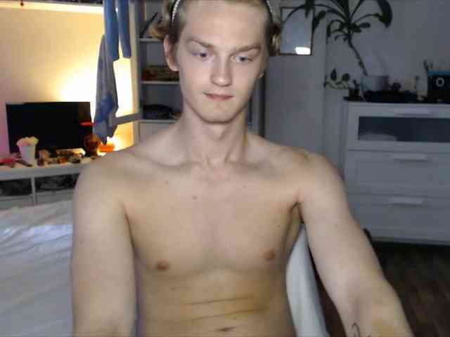 DanielYumm Sex Cam Show