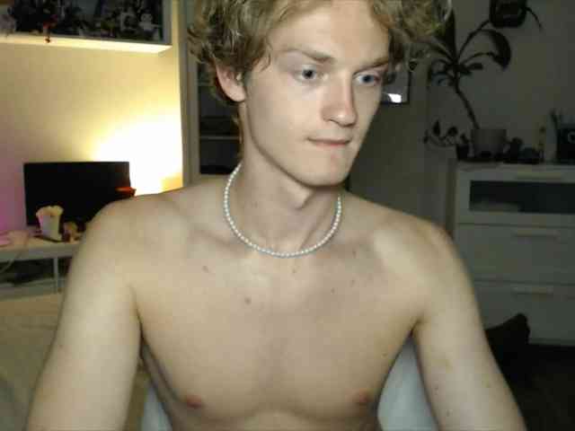 DanielYumm Sex Cam Show