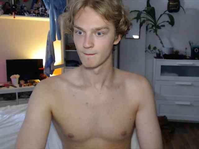 DanielYumm Sex Cam Show