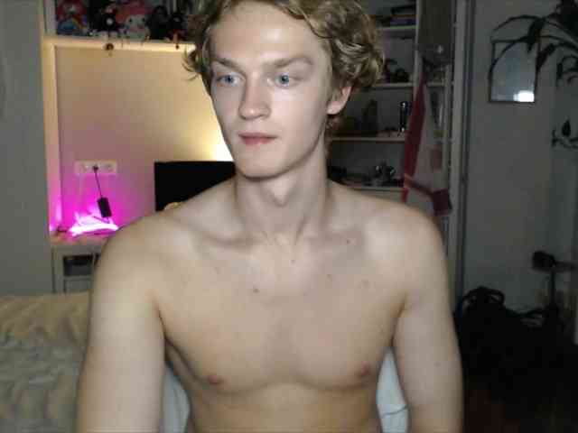 DanielYumm Sex Cam Show