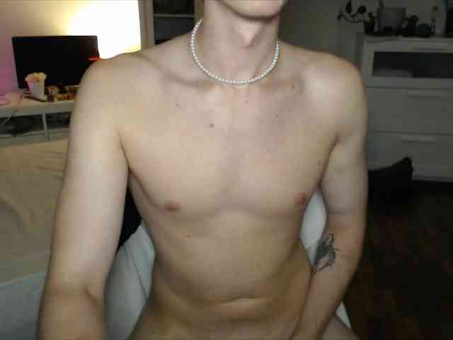DanielYumm Sex Cam Show
