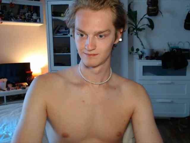 DanielYumm Sex Cam Show