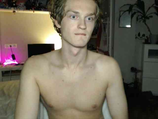 DanielYumm Sex Cam Show