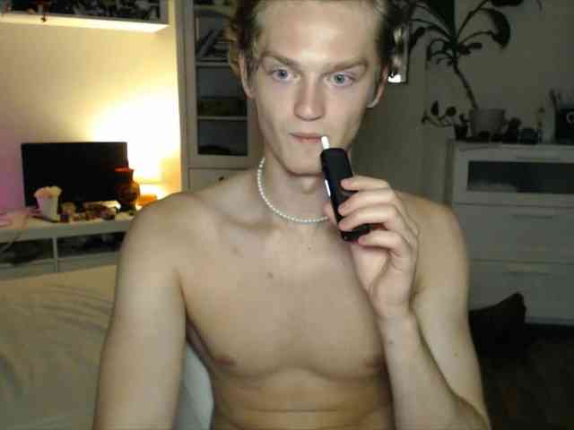 DanielYumm Sex Cam Show