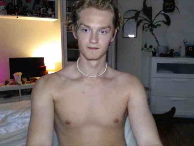 DanielYumm Sex Cam Show